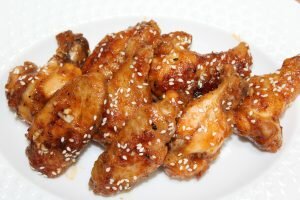 Рецепт куриных крылышек в медовом соусе с бальзамическим уксусом