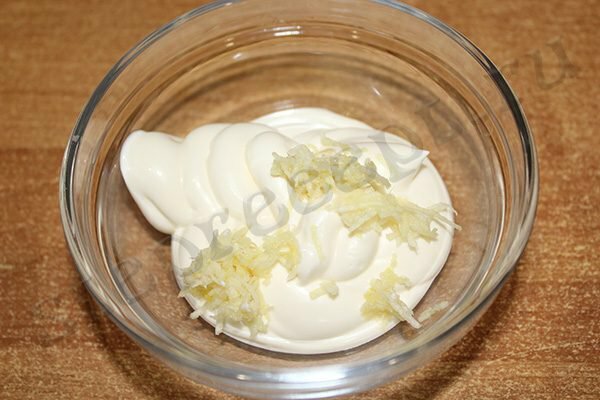 Рулет из лаваша с курицей