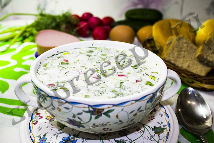 Простой и вкусный рецепт окрошки на воде и квасе Простой и вкусный рецепт окрошки на воде и квасе