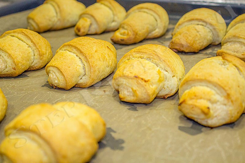 рогалики с творогом в духовке