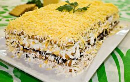 слоеные салаты на праздничный стол с курицей