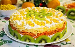 салат с корейской морковью и курицей