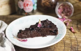 шоколадный влажный пирог