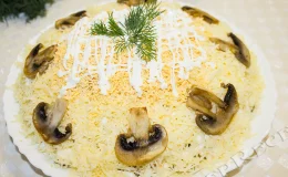 салат с курицей