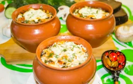 блюдо в горшочках